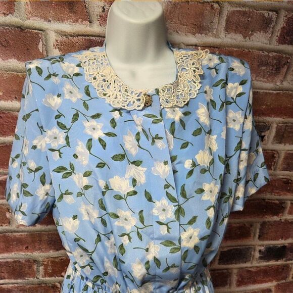 Vintage 70s Women's LESLIE FAYE Short Sleeves Floral Pleated Midi Dress 12P - Picture 6 of 7